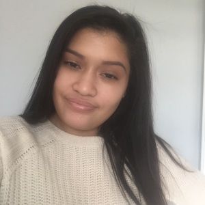 Meet your Posher, Lizbeth